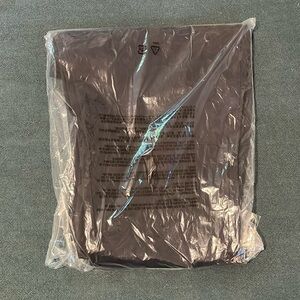 Gap khakis in slim fit with gap flex 34x32